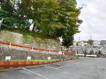 三ッ沢墓地隣接駐車場